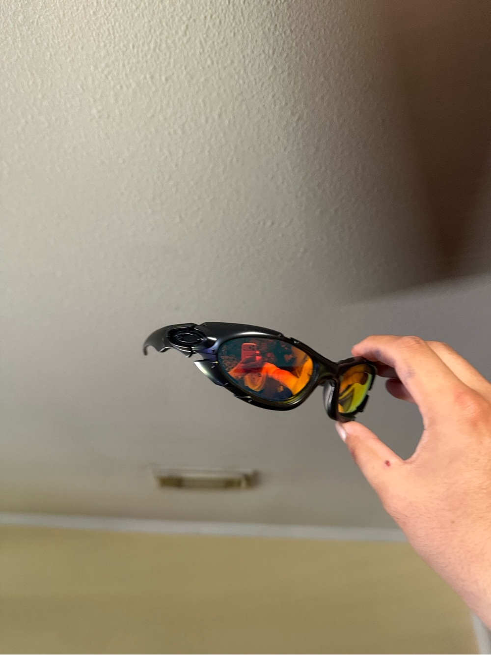 Polarized Black Sunglasses with Orange Mirrored Lenses Oakley - Picture 2 of 2